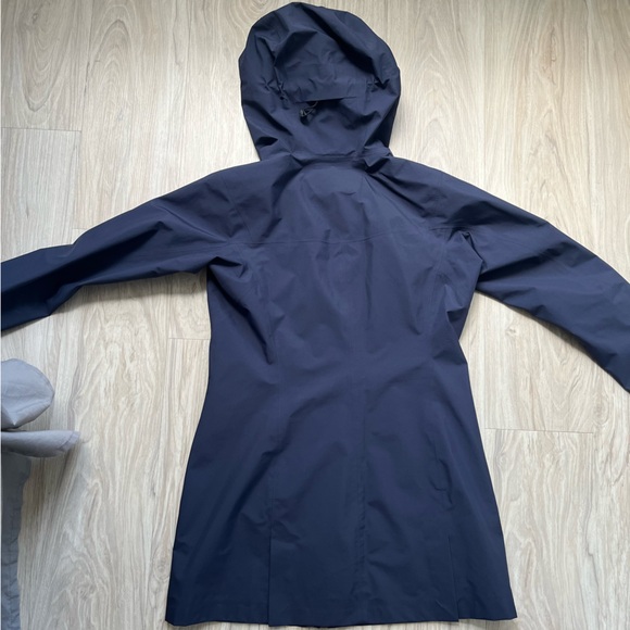Arc’teryx Codetta Rain Shell Jacket (Navy) - Picture 3 of 10